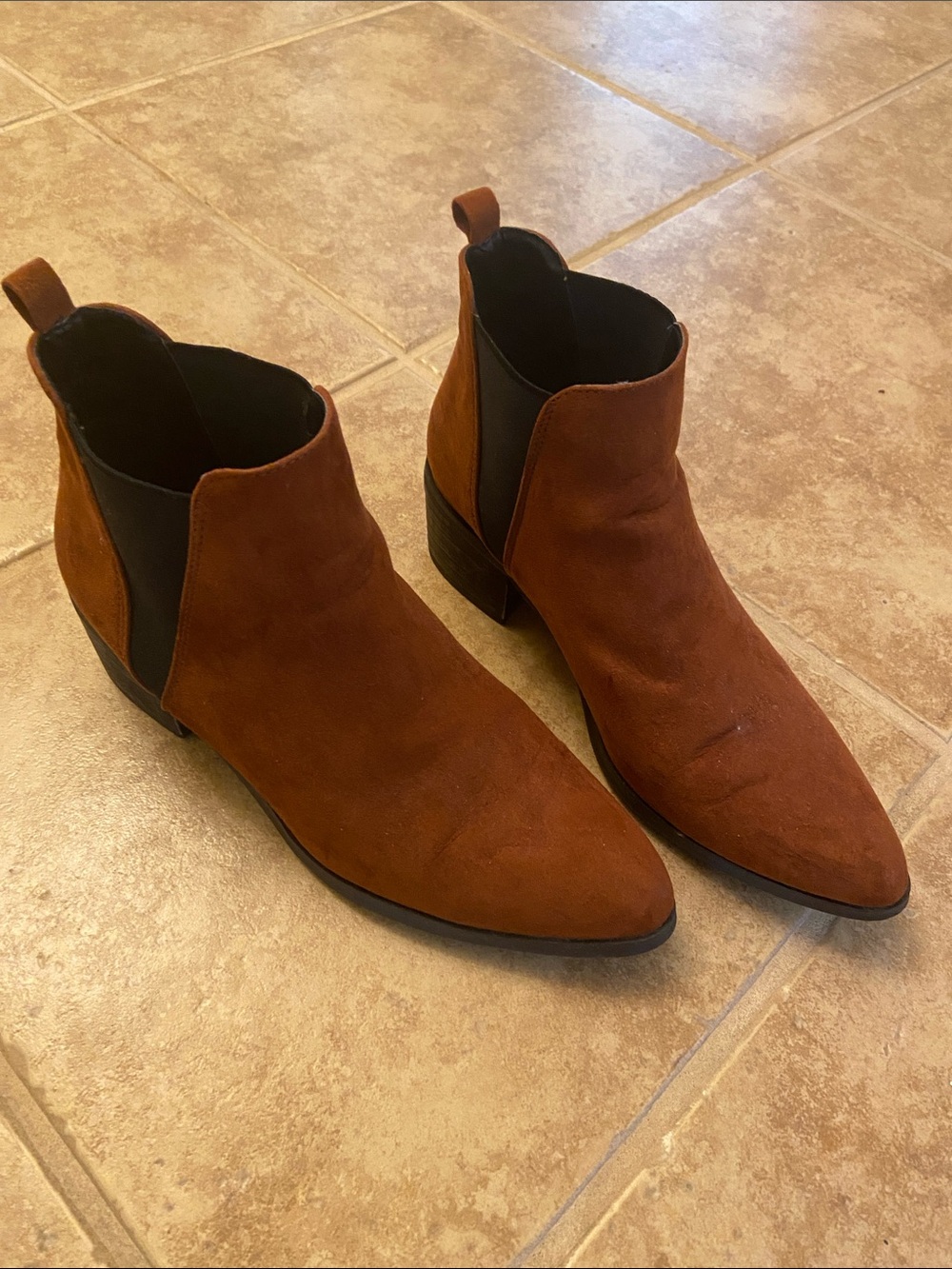Suede Chelsea Boots - Brown 7.5